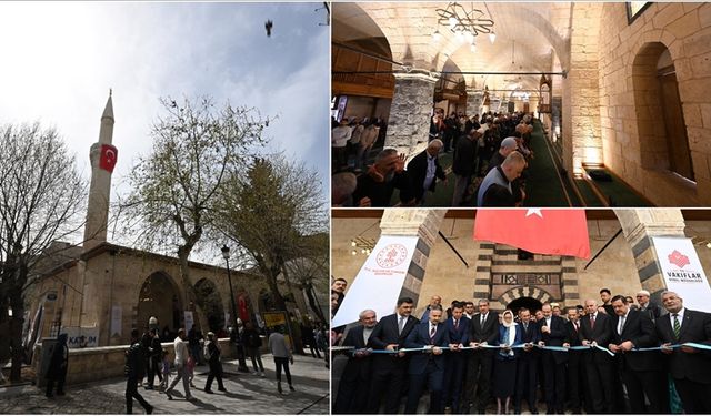 Gaziantep'te depremde hasar alan 5 asırlık Alaybey Camisi yeniden ibadete açıldı