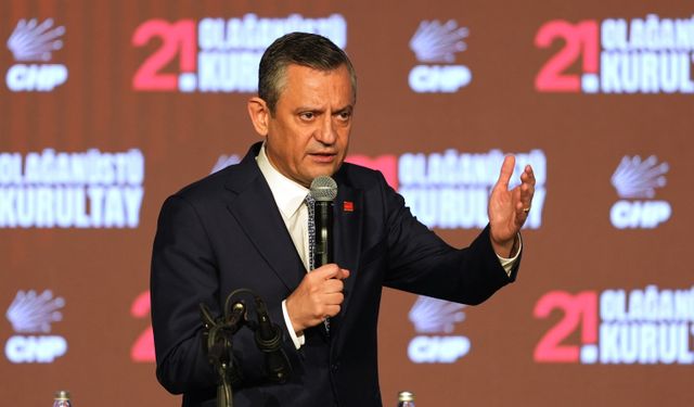 Özgür Özel, yeniden CHP Genel Başkanı seçildi