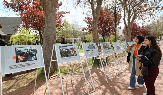 GAÜN'de Doğu Türkistan sergisi açıldı