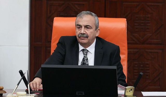 SON DAKİKA! DEM Parti'li Sırrı Süreyya Önder kalp krizi geçirdi