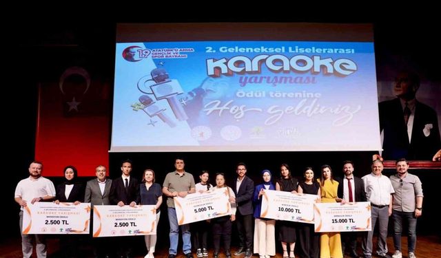 Başkan Yılmaz, başarılı öğrencileri ödüllendirdi