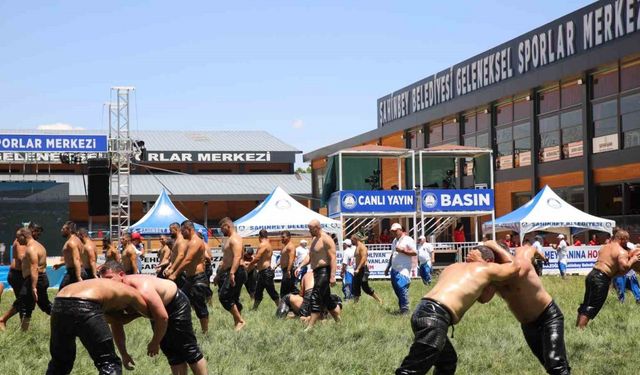 Geleneksel Yağlı Güreş Ligi, Gaziantep’te coşkuyla başladı