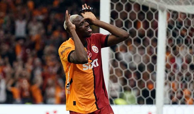 Victor Osimhen sezonu 37 golle tamamladı