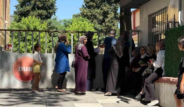 Gaziantep’te YKS’ye geç kalan öğrenci içeri alınmadı