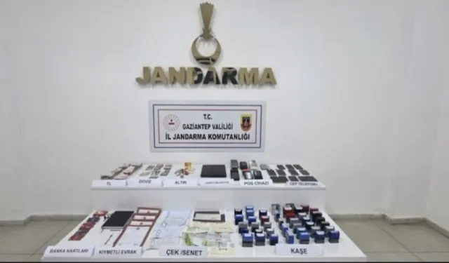 Gaziantep’te Sahte Çek-Senet Çetesine Jandarmadan Şafak Operasyonu: 50 Milyon TL’lik Vurgun Ortaya Çıkarıldı