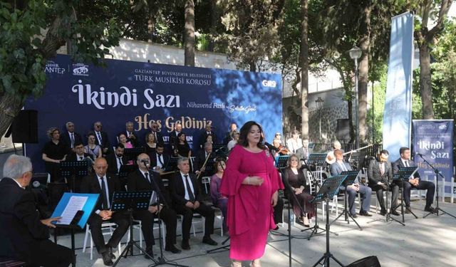 İkindi sazı geleneği ile Gaziantep’e özgü türküler yeniden seslendirildi