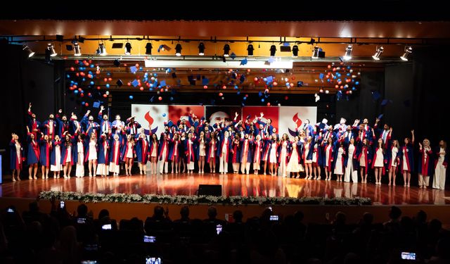 SANKO Üniversitesi Tıp Fakültesinde mezuniyet coşkusu