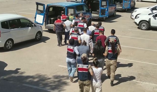 Yüksek kar vaadiyle dolandırıcılık yapan 27 şahıs tutuklandı