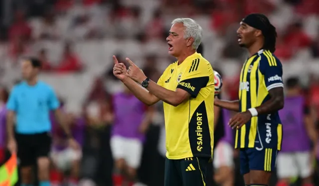 Başkan Ali Koç'a İmalı transfer mesajı! Jose Mourinho: ''Başkan da görüyordur. Neyin eksik olduğu ortada.''