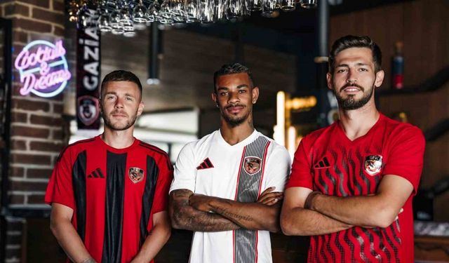 Gaziantep FK, yeni sezon formalarını tanıttı
