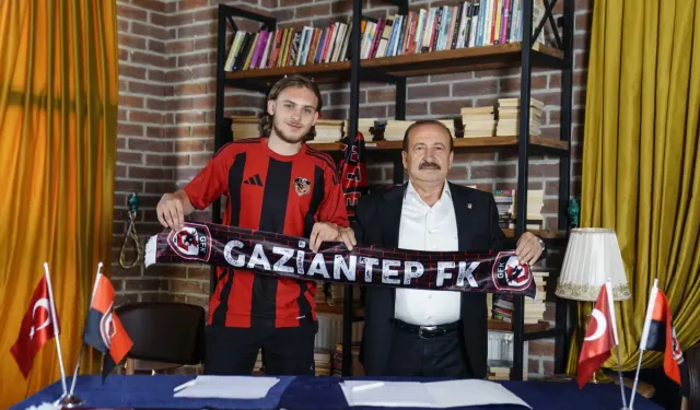 İmzayı attı! Enver Kulasin Gaziantep FK'da...