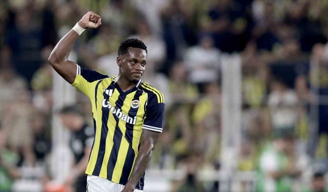 Fenerbahçe’nin yeni forveti Jhon Duran, ilk golünü kaydetti
