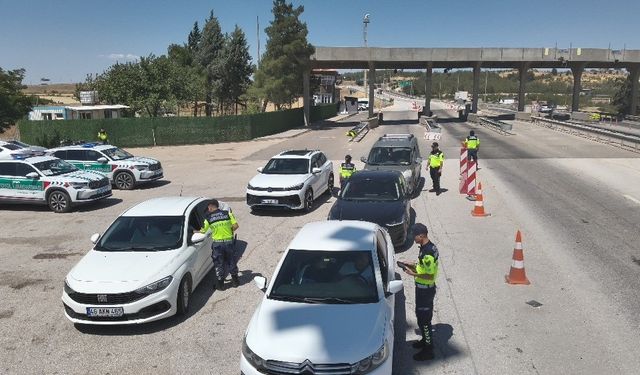Gaziantep’te 217 araca 300 bin TL trafik idari para cezası