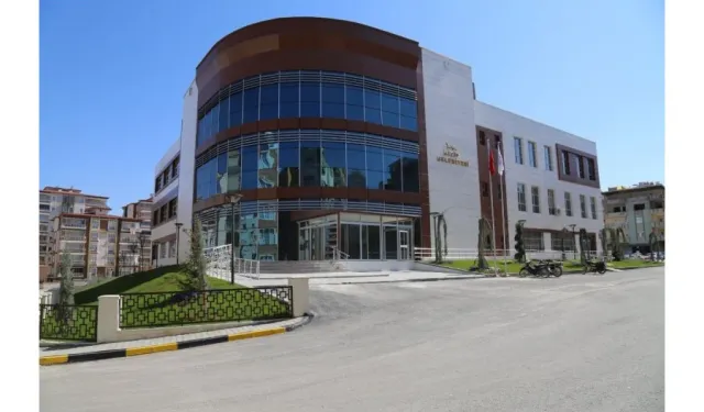 Gaziantep'te skandal olay! Başkan yardımcılarının adını kullanarak para istediler...