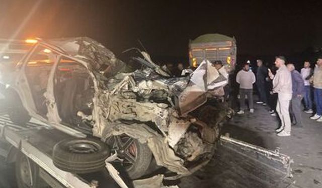 Feci kaza! Gaziantep'te kamyon ile otomobilin çarpıştığı kazada 3 kişi öldü