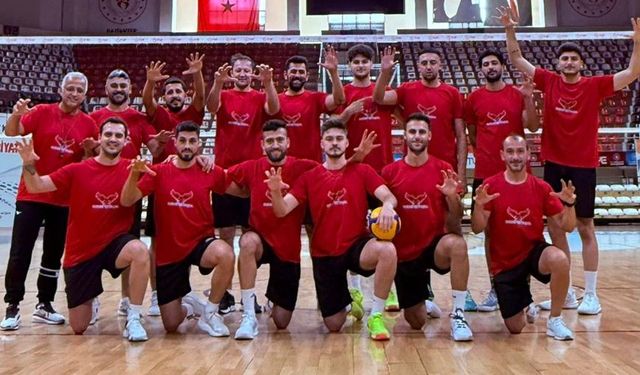 Gaziantep Gençlikspor, Efeler Ligi'nde kalıcı olmak istiyor