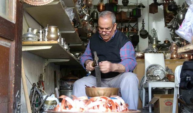 Gaziantep'te bakır bileklikler yeniden moda oldu