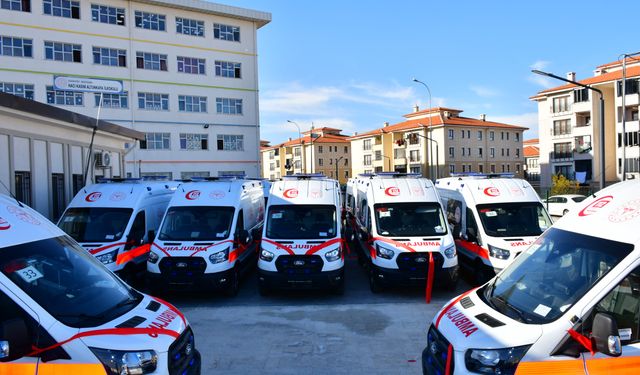 Gaziantep'te tam donanımlı 16 yeni ambulans görev yapacak