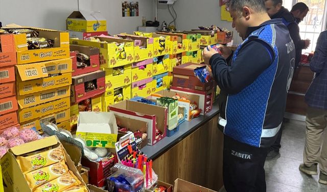 Nurdağı'nda zabıta ekipleri hastane ile okul kantinlerini denetledi