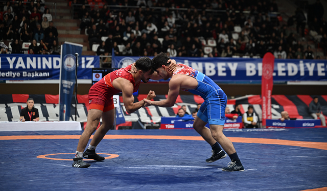 Türkiye Güreş Şampiyonası Gaziantep'te başladı