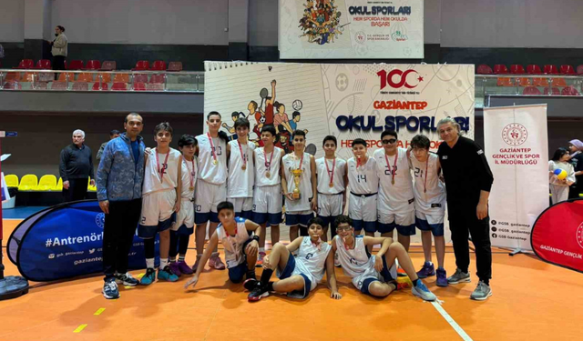 Gaziantep Kolej Vakfı Özel Okulları Basketbolda namağlup şampiyon!