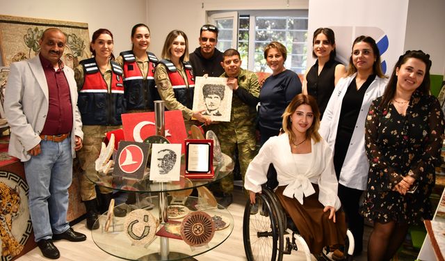 Gaziantep'te jandarmadan Engelliler Günü'ne özel ziyaret