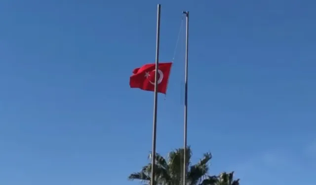 DEM Parti toplantısı sonrası Nusaybin'de Türk bayrağına çirkin saldırı!