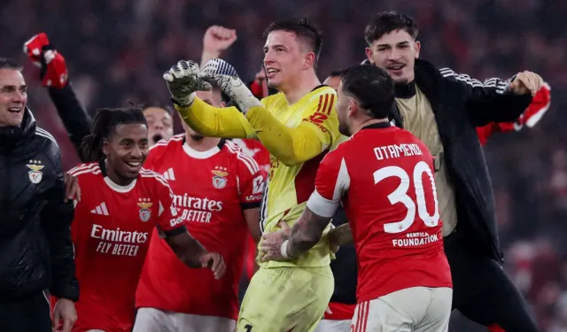 Tarihi galibiyet! Benfica 90+8'de adını ilk 24'e yazdırdı