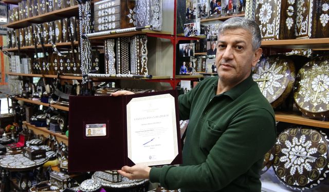 Padişah mesleğini yaşatan Gaziantepli ustaya 'Yaşayan İnsan Hazineleri' ödülü