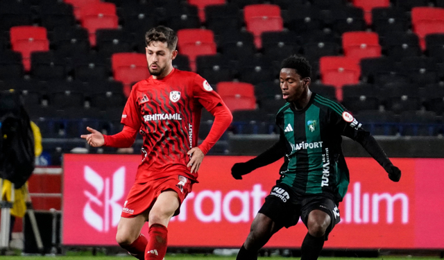 Gaziantep FK-Kocaelispor maçında ilk yarıda 2 kırmızı kart!