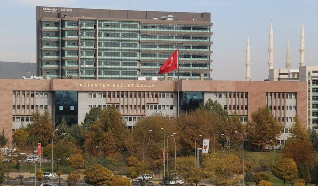 Gaziantep'te 7 kişi tarafından öldürülen 17 yaşındaki çocuğun davasına devam edildi