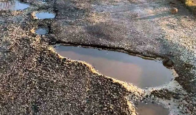 Araban Elif Mahallesi ile Yavuzeli Rumkale yoluna yenileme talebi