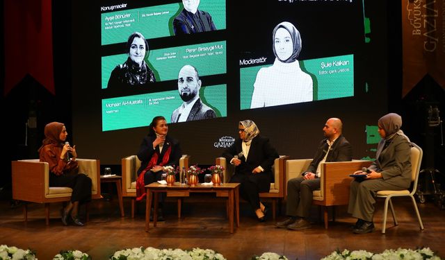 Gaziantep Büyükşehir’in ev sahipliğinde “Yeşil Otobüs” Belgesel Filmi’nin ilk gösterimi yapıldı