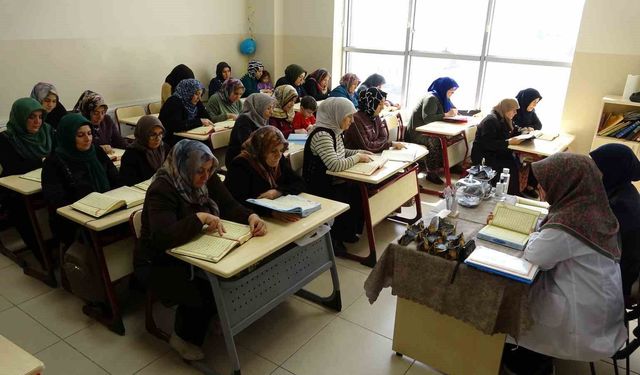 Gaziantep'te kadınlardan mukabele geleneğine yoğun ilgi