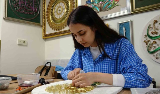 Gaziantep'te binlerce çivi ve metrelerce bakır telle hayaller sanata dönüşüyor