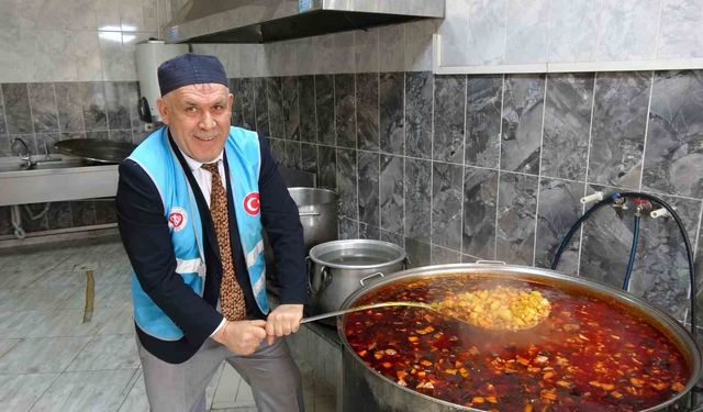 Gaziantep'te cami cemaatinin dayanışmasıyla günlük bin 500 kişiye iftar veriliyor