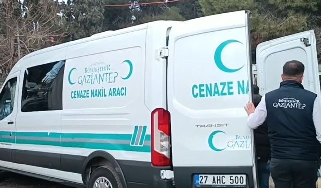 Gaziantep'te silahlı kavgada öldürülen gencin cenazesi ailesine teslim edildi