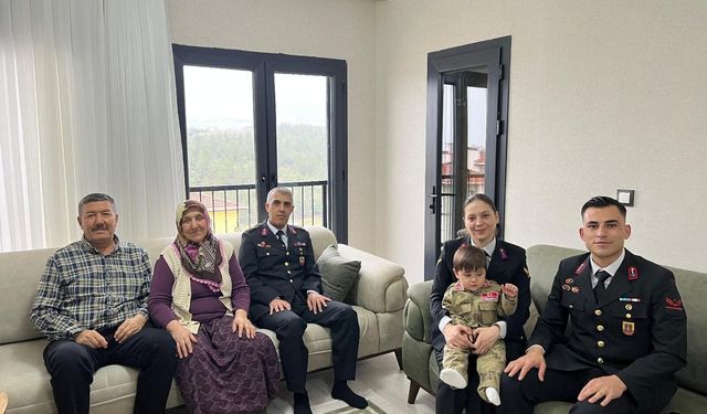Gaziantep'te jandarmadan şehit ve gazi ailelerine bayram ziyareti