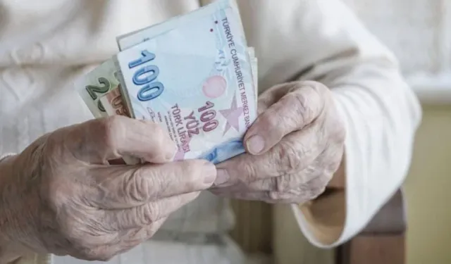 Emeklilere Kurban Bayramı ikramiyelerinin ödeme tarihi belli oldu
