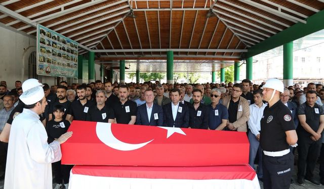 Gaziantep'te polise hüzünlü veda! Son yolculuğuna uğurlandı...