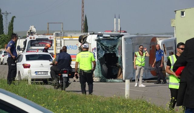 Kilis'te 3 araçlı zincirleme kaza: 8 yaralı