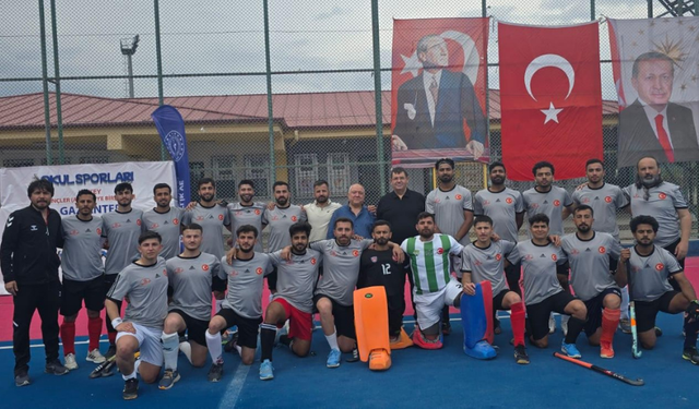 Volkan Grup Hokey Takımı Süper Final için Alanya’ya gidiyor