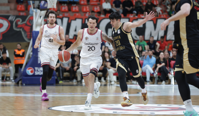 Gaziantep'te nefes kesen maç! Gaziantep Basketbol finalde: 98-96