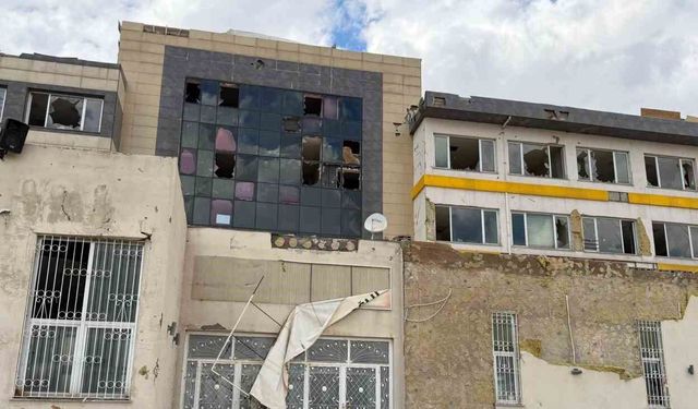 Gaziantep'teki 'süper hücre' okulda ağır hasara neden oldu