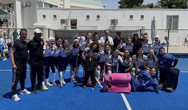 Hokey kadınlarda şampiyon değişmedi! Polisgücü bir kez daha şampiyon...