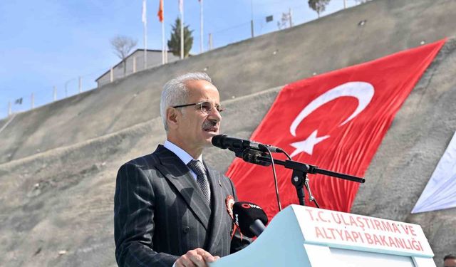 Mersin-Adana-Osmaniye-Gaziantep Hızlı Tren Hattı'nda çalışmalar devam ediyor
