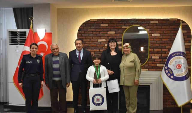 Gaziantep'te şehit olmuştu! Şehit kızı polis teşkilatına gurur yaşattı
