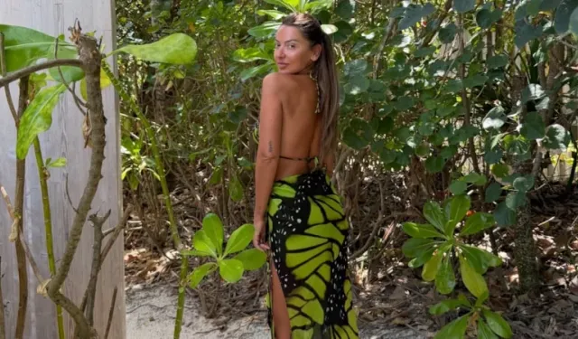 Hadise'den tatil pozları: Makyajsız ve doğal hali dikkat çekti