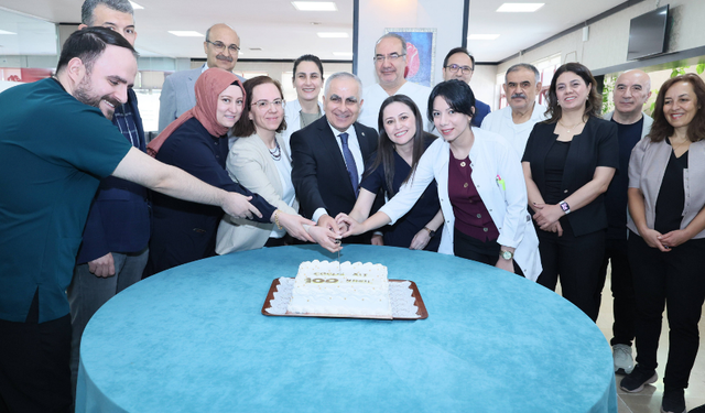 GAÜN Hastanesi'nde 100. kemik iliği nakli kutlandı