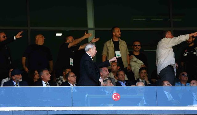 Fenerbahçe olağanüstü seçimli genel kurulunda arbede çıktı
